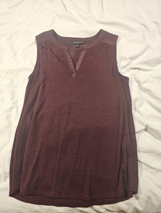 41 Hawthorn Tops - 41 Hawthorn Sleeveless Notch V Tank in Wine